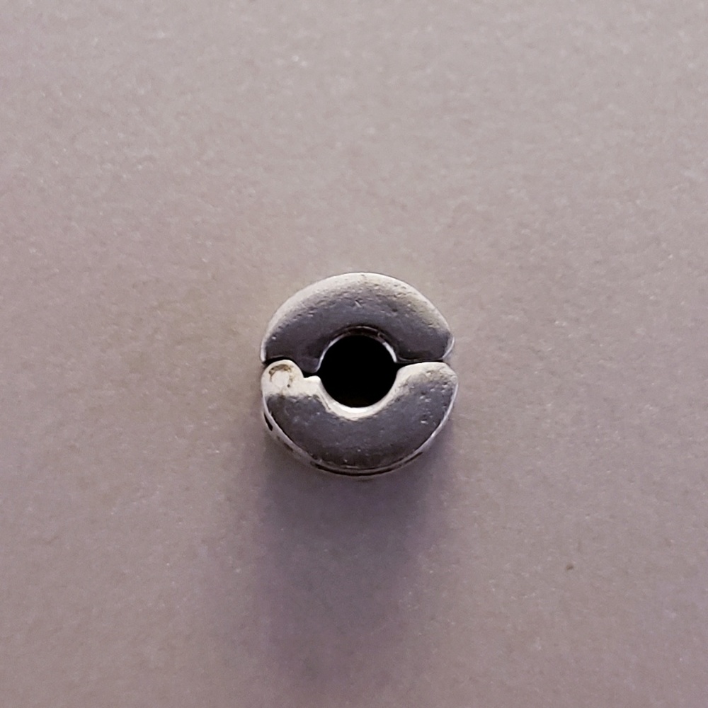 Authentic Pandora Retired Clip #790291cz - Picture 4 of 5